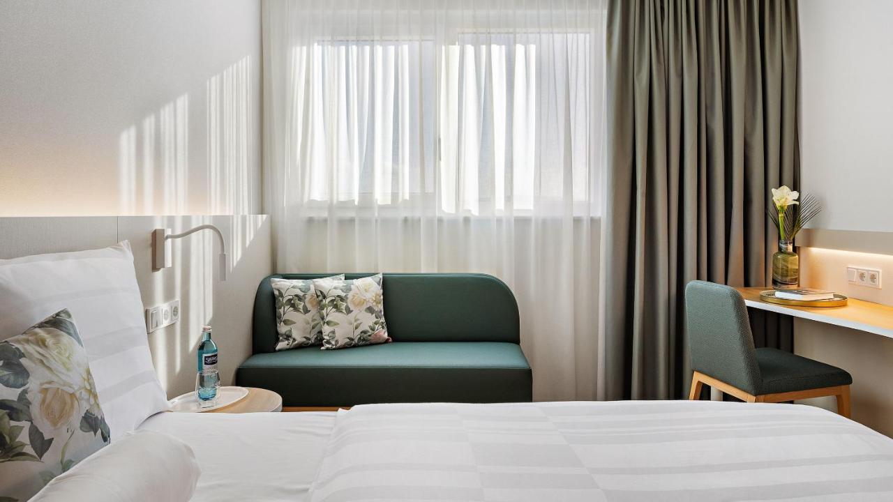 Hey Lou Hotel Karlsruhe Messe راينشتيتن المظهر الخارجي الصورة
